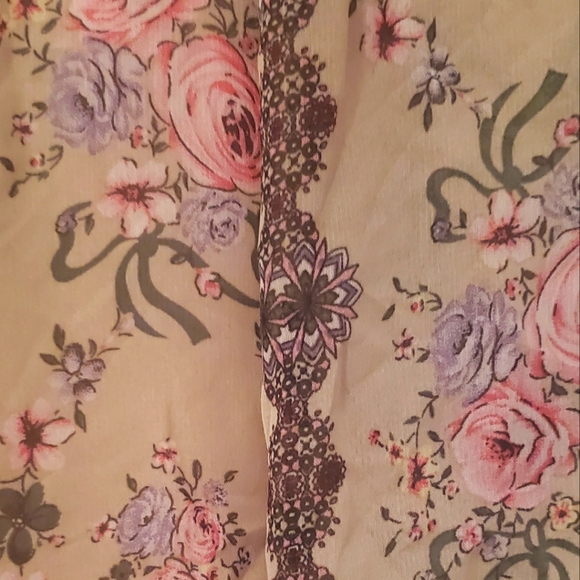 XXL FLORAL DRESS WITH LACE RIBBON TRIM - Picture 7 of 7